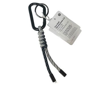 Lululemon You Hold the Keychain NWT Men’s Women’s Grey Black White Reflective